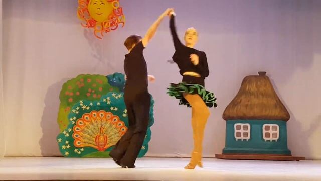 Танцевальный клуб "Гейзер". Открытый урок