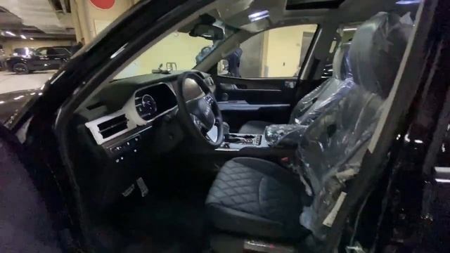 Kia Mohave Premium 2024 г. Лиса рулит