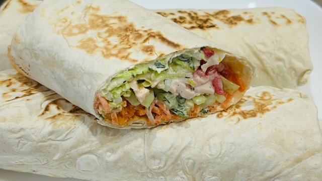 Домашняя шаурма с курицей / Шаурма в домашних условиях с курицей в лаваше - сочная и вкусная