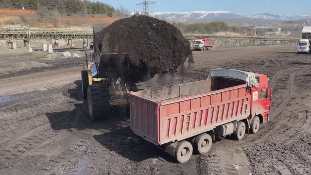 РАБОТА ПОГРУЗЧИКА! Ковш БОЛЬШЕ САМОСВАЛА!