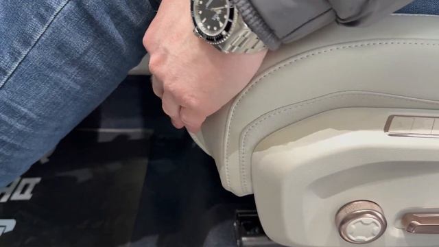Первый взгляд на LYNK & CO 900 в Китае своими глазами.