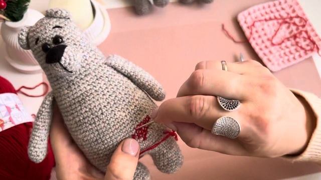 Вязаный шарфик крючком + сердечко для мишки