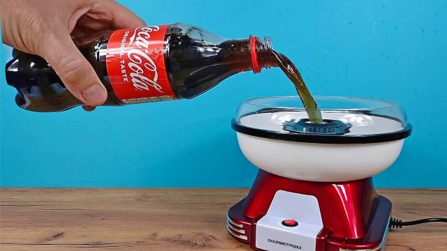 БЕЗУМНЫЙ эксперимент с аппаратом для сахарной ваты!