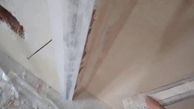 Штукатурка наружного угла. Как сделать ровный угол по