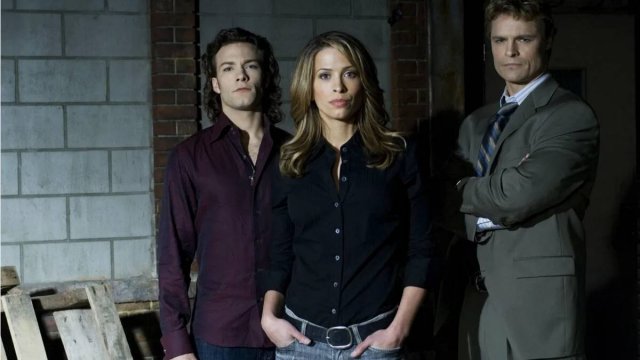 Кровавые связи - 2 сезон 10 серия «Глубокая тьма» / Blood Ties