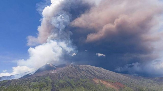Частицы вулкана Этна могут долететь до Москвы в середине недели