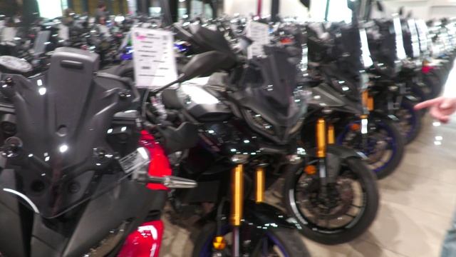 Мотосалоны Москвы. Торговый центр М7. Часть 3. Мотосалон HOTMOT. Фирменные мотоциклы из Японии, США