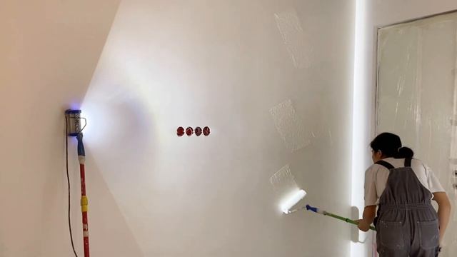 Как покрасить стены валиком идеально без полос? Покра?