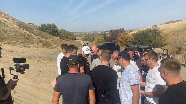 Менеджер Антон в городе,царь горы моими глазами