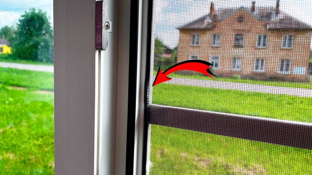 2 СПОСОБА как СНЯТЬ МОСКИТНУЮ СЕТКУ, если СЛОМАЛАСЬ РУЧКА!