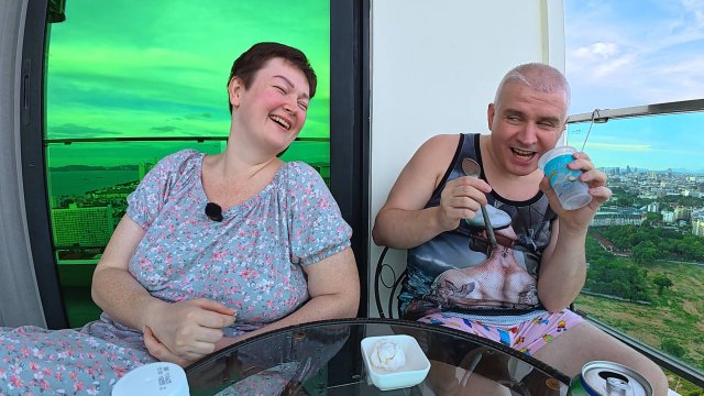 Нашла занятие для мужа на ЦЕЛЫЙ ДЕНЬ! УГАРАЕМ с Вованом на балконе) Болталка под КОФЕ и пиво! Влог