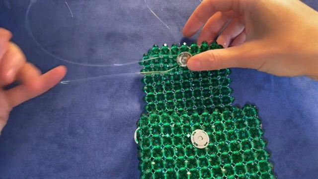 Как закрепить кнопку магнитную на сумку из бусин