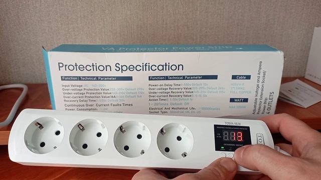 Подовжувач TOMZN TOSVA-16LM з реле напруги