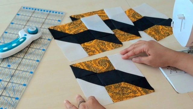 Красивый лоскутный блок с необычной техникой шитья.