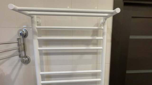 Как установить электрический полотенцесушитель?