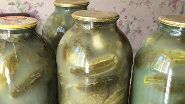 Что делать если помутнел рассол в огурцах. Спасаем огурцы 🥒