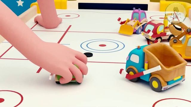 Машинки Мокас 🚕 Машинки играют в полицейских 🚙