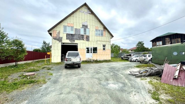 Продается просторный дом — идеальное место для вашей семьи!