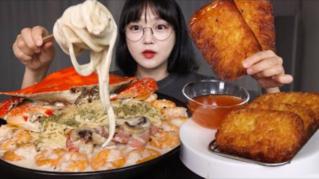 Асмр хашбраун с пастой с кокосовым молоком