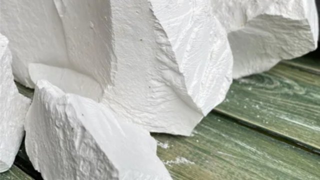 Вечерний эфир с хрустом. Мел и глина. Асмр для души. Глиноед и Мелоплюйка 😎🤪