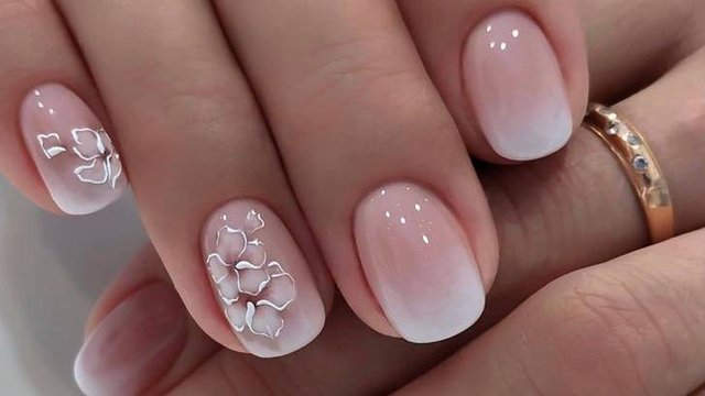 Маникюр на короткие ногти
