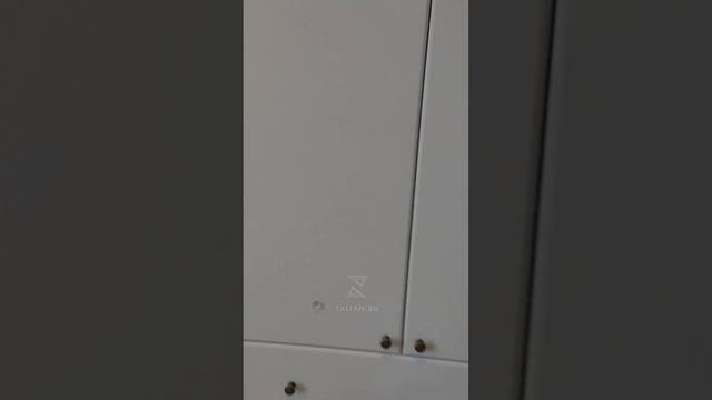 Современный шкаф в современном стиле на заказ в скандинавском стиле.