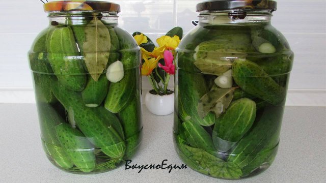 Маринованные огурцы на зиму | Рецепт на 2-х литровую банку