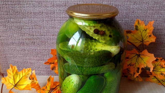 Маринованные огурцы │ Рецепт на 2-х литровую банку