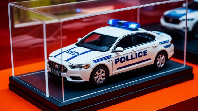 ПЕСЕНКА ПРО ПОЛИЦЕЙСКУЮ МАШИНКУ ДЛЯ МАЛЫШЕЙ