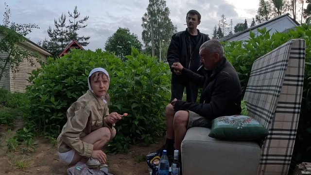 Жёсткий разговор с Надей о Серёже, Синяя нога, Сиплый теперь бездомный, Кошачья дружба, Сновидец'