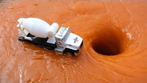 Видео Расслабляющий Джакузи с Бетоном для грузовиков И Всем остальным #55