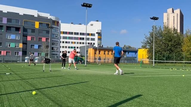 Тренировки по теннису