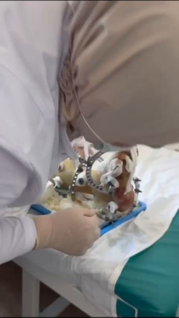 Студенты 2 курса колледжа ОМК на производственной практике
