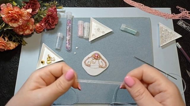 Такого вы точно еще не видели! Как создаются аксессуары для сумок из бисера и страз. Подвес медуза.