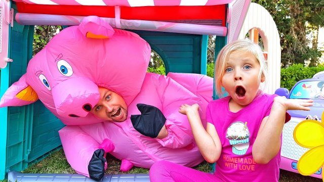 Ева Королева. Алиса покупает домик для Котика. Сказки для Евы! Видео для детей.