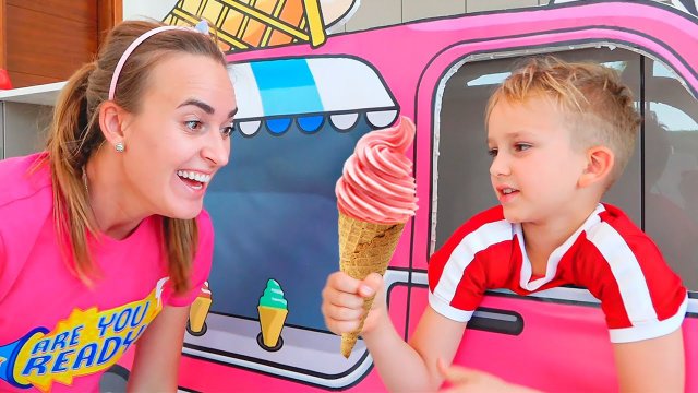 Влад и Ники играют в мобильные игры для детей! Весёлое видео для детей.