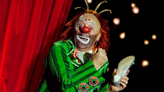 Фрагмент спектакля "Золушка" в цирке на Фонтанке, 2013