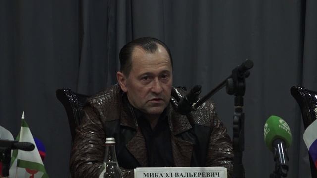 Приглашение в мир прекрасного 190725 автор Хава Абадиева