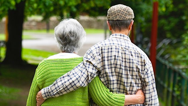 МАТЬ и ОТЕЦ❤️Песня о РОДИТЕЛЯХ💖Александр Корецкий