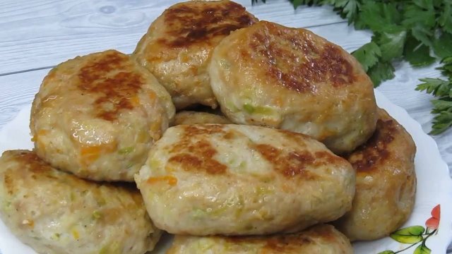 Эти котлеты ешь и ещё хочется.