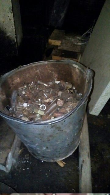 Предали себя, чтоб процветать.