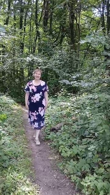 "Протоптана тропка".
Автор и чтец Светлана Вытягова.