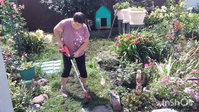 Как живут в русской деревне, проводила Женю...