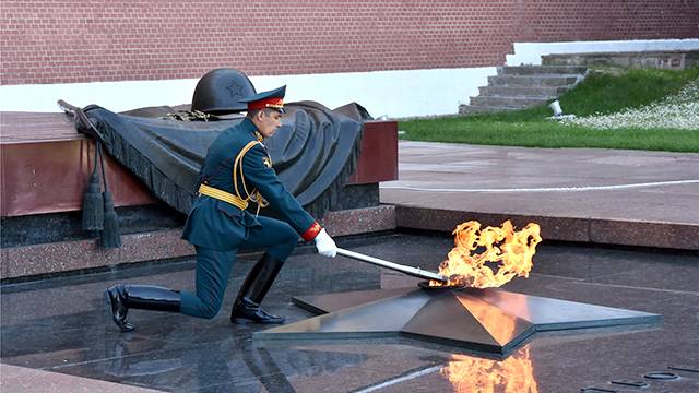 Марк Бернес - "Хотят ли русские войны?"
