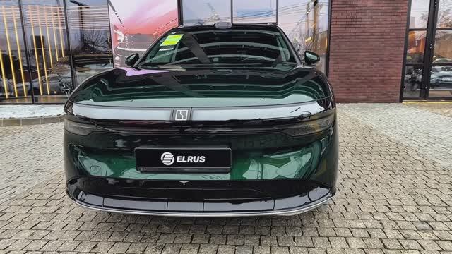 ZEEKR 7X в автосалоне  ELRUS г. Краснодар
