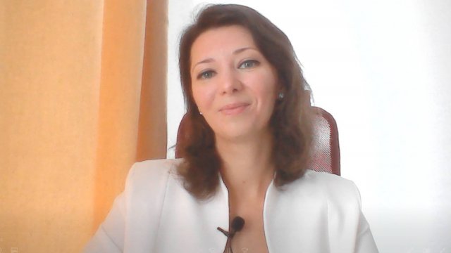 Интро - о себе, образовании и проектах