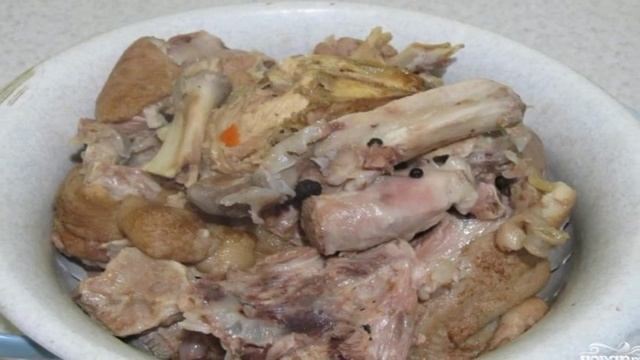 Холодец из индейки в мультиварке Редмонд