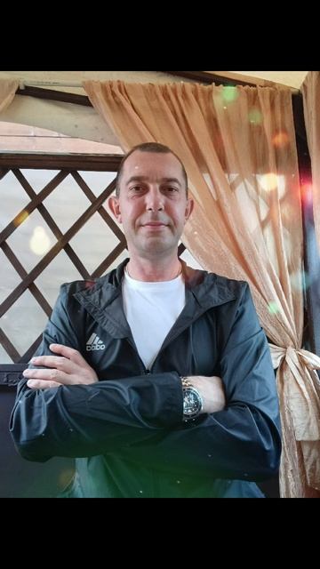 Макс Титов