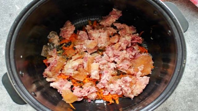 Гречка с тушенкой в мультиварке