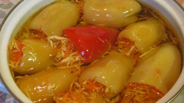 Самый вкусный рецепт! Насыщенный вкус, готовить просто! Маринованный перец с капустой на зиму.